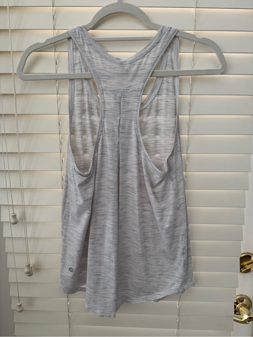 Lululemon Love Tank Pleated Space Dye Ice Grey Alpine White - Picture 4 of 8